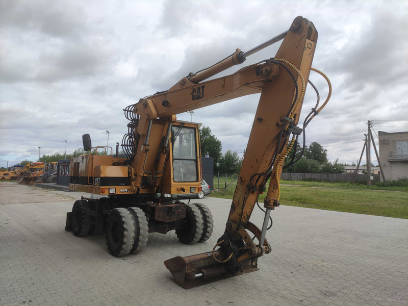 Caterpillar 214 B wheel excavator - Багер на тркала: слика 3 Caterpillar 214 B wheel excavator - Багер на тркала: слика 3