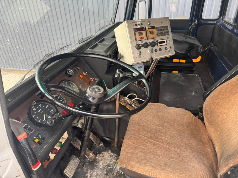 DAF 2800 - Камион цистерна: слика 5 DAF 2800 - Камион цистерна: слика 5