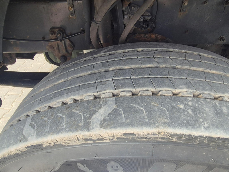 Камион влекач Volvo FH 460: слика 15