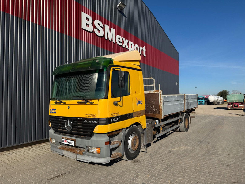 Mercedes-Benz Actros 1831 - Камион со платформа: слика 1 Mercedes-Benz Actros 1831 - Камион со платформа: слика 1