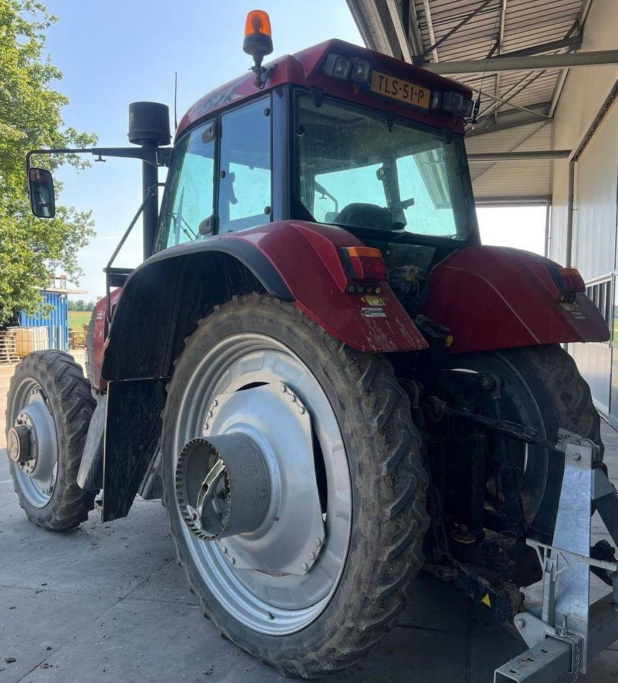 Case IH CVX 120 - Трактор: слика 3 Case IH CVX 120 - Трактор: слика 3