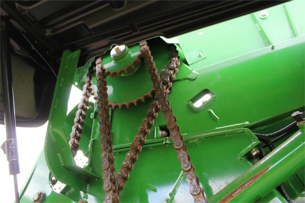 John Deere 990 - Балирка за тркалезни бали: слика 4 John Deere 990 - Балирка за тркалезни бали: слика 4