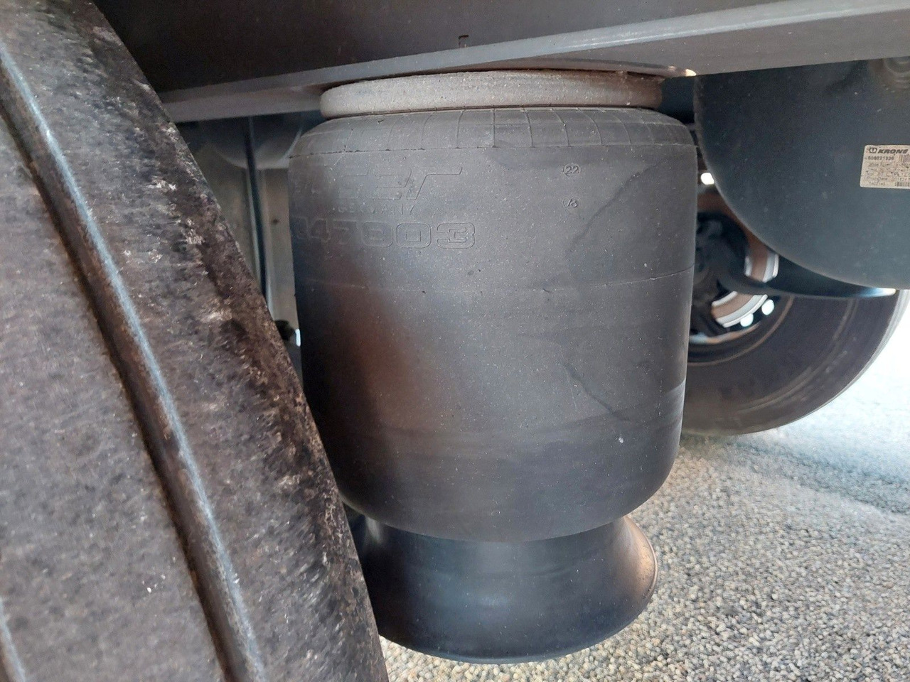 Полуприколка ладилник Krone SD Thermo King SLXi 300: слика 28