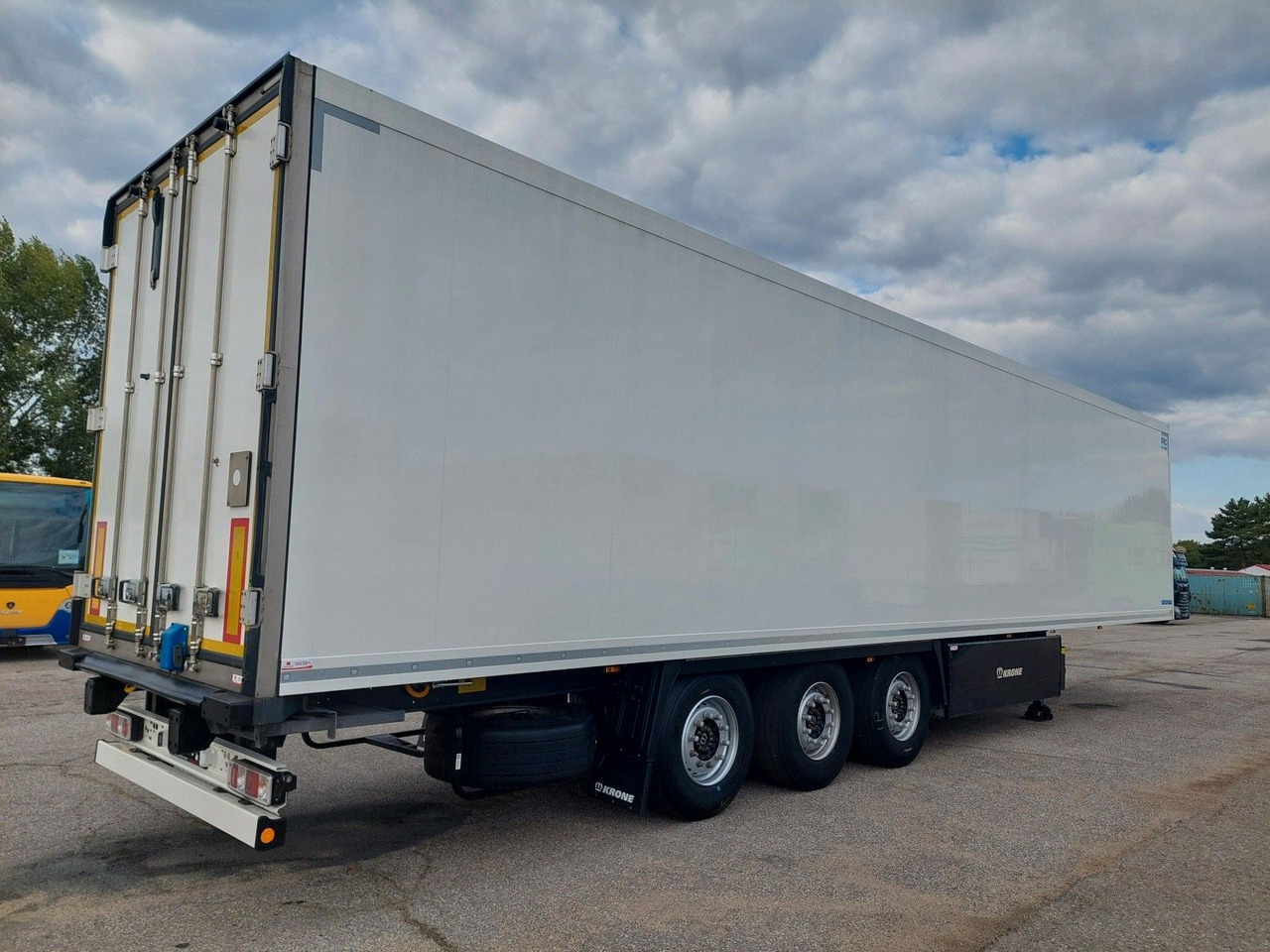 Krone SD Thermo King SLXi 300 - Полуприколка ладилник: слика 4 Krone SD Thermo King SLXi 300 - Полуприколка ладилник: слика 4