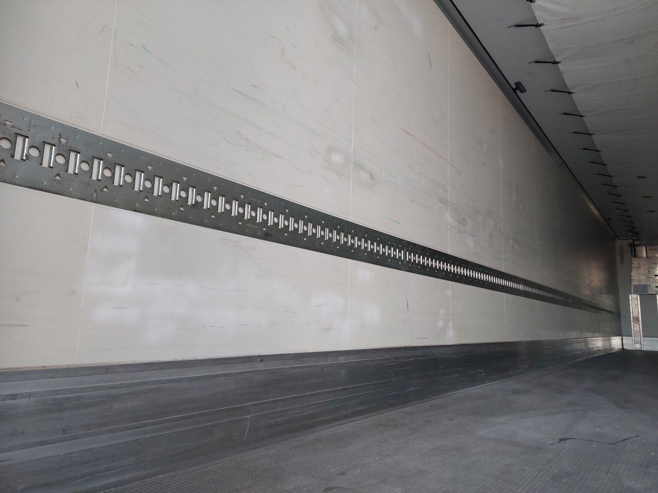 Полуприколка ладилник Krone SD Thermo King SLXi 300: слика 9