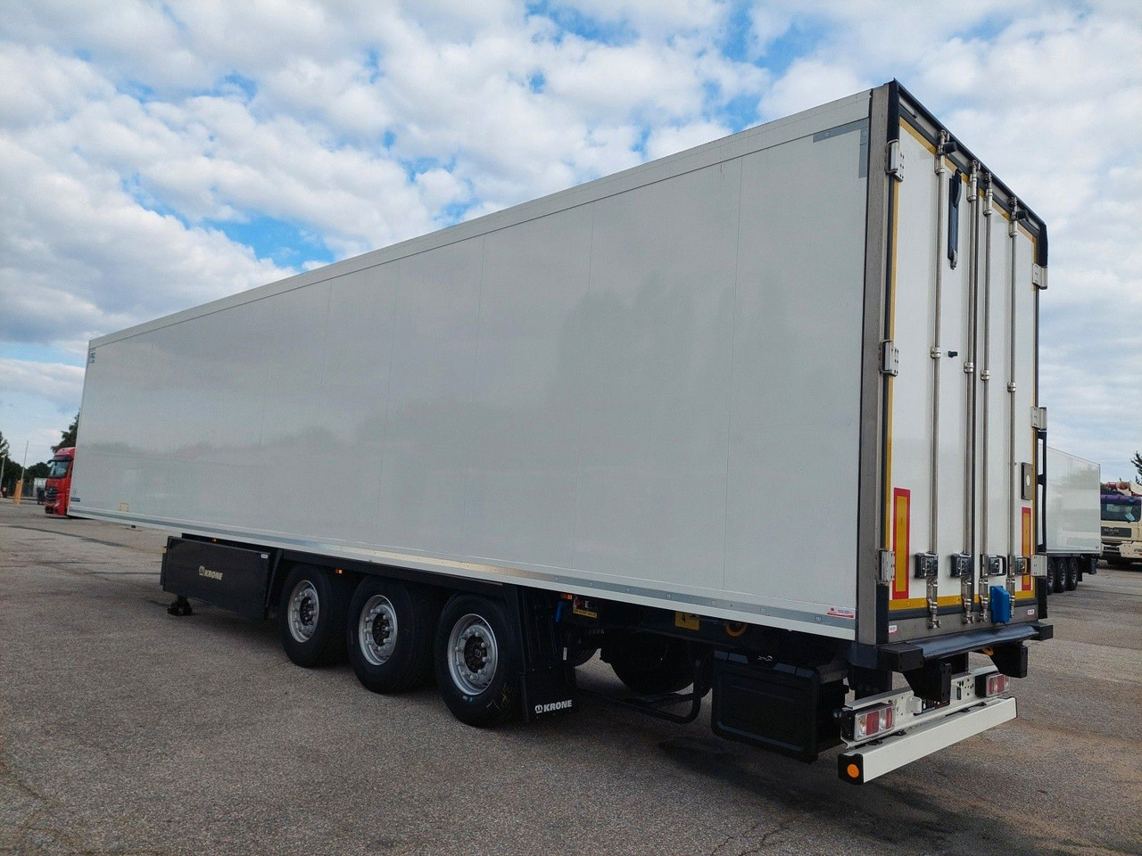 Krone SD Thermo King SLXi 300 - Полуприколка ладилник: слика 3 Krone SD Thermo King SLXi 300 - Полуприколка ладилник: слика 3