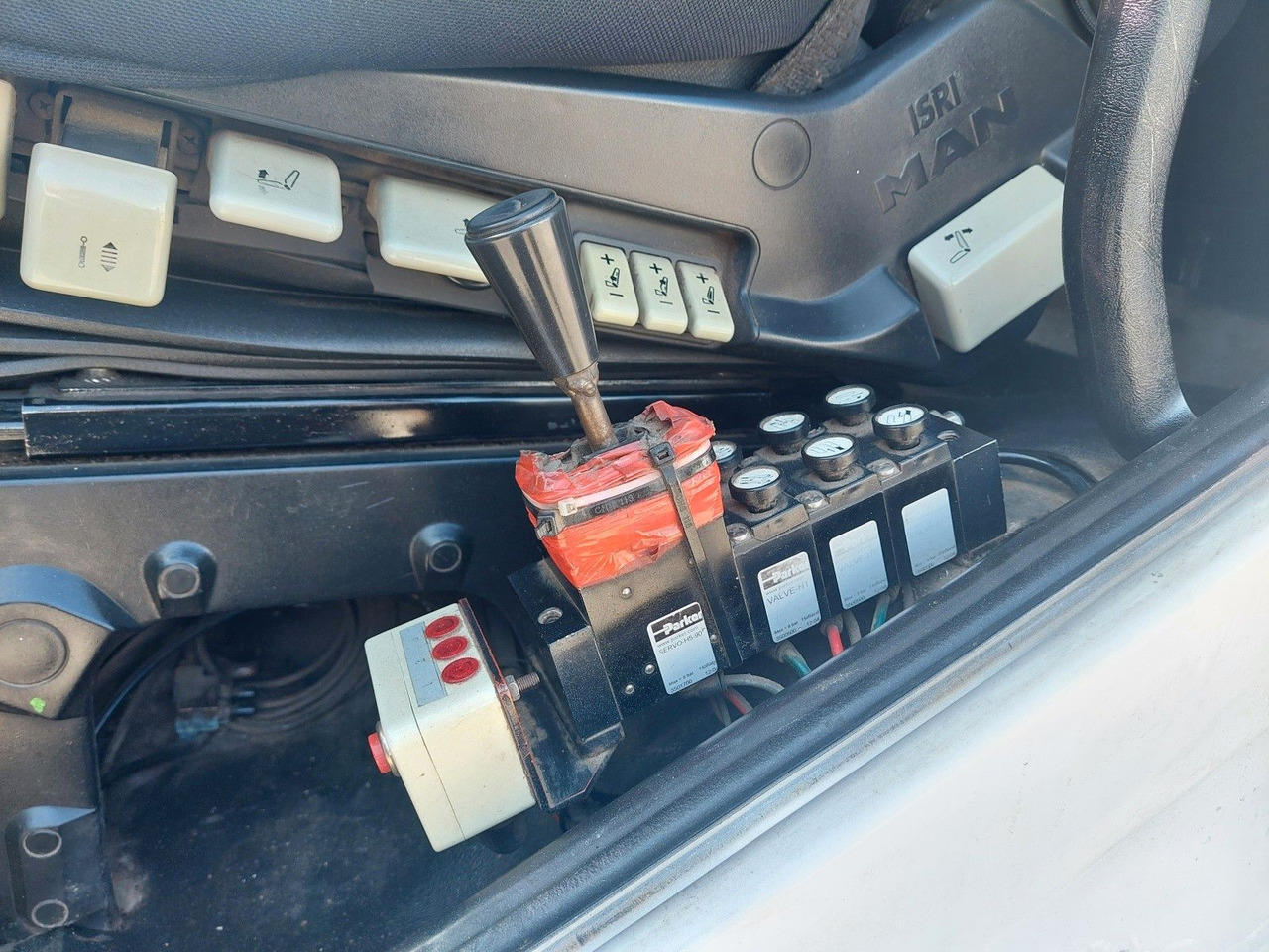 Камион со церада MAN ME 18.280 BB 4x2: слика 10 Камион со церада MAN ME 18.280 BB 4x2: слика 10