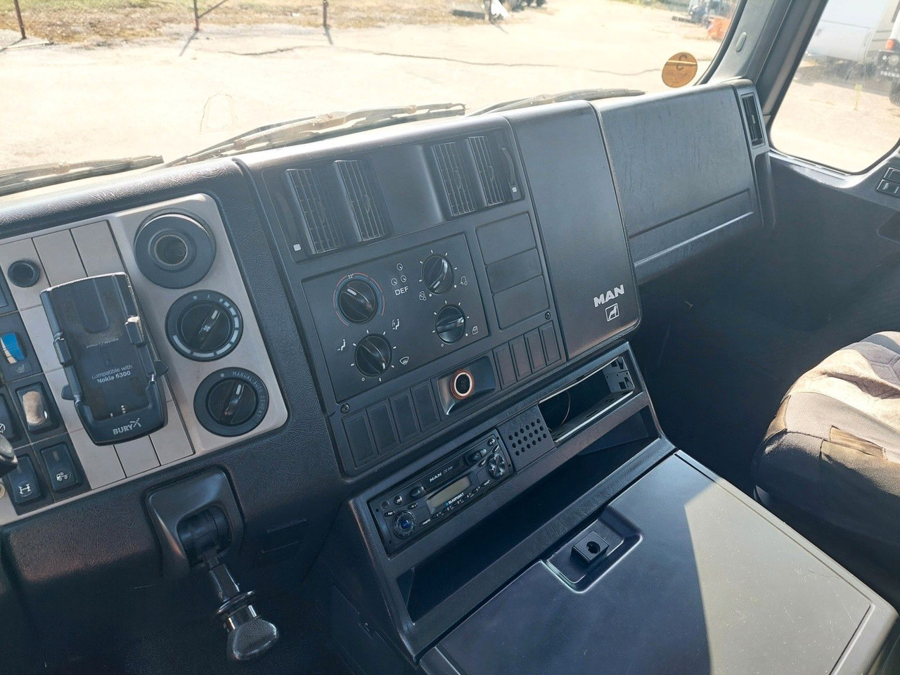 Камион со церада MAN ME 18.280 BB 4x2: слика 18 Камион со церада MAN ME 18.280 BB 4x2: слика 18