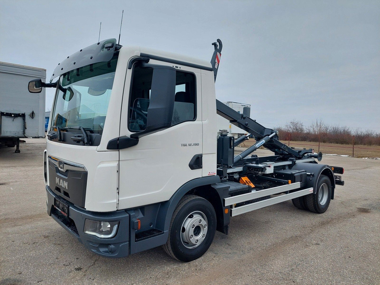 MAN TG3 TGL 12.190 BB 4x2 - Камион со кука за подигање: слика 1 MAN TG3 TGL 12.190 BB 4x2 - Камион со кука за подигање: слика 1