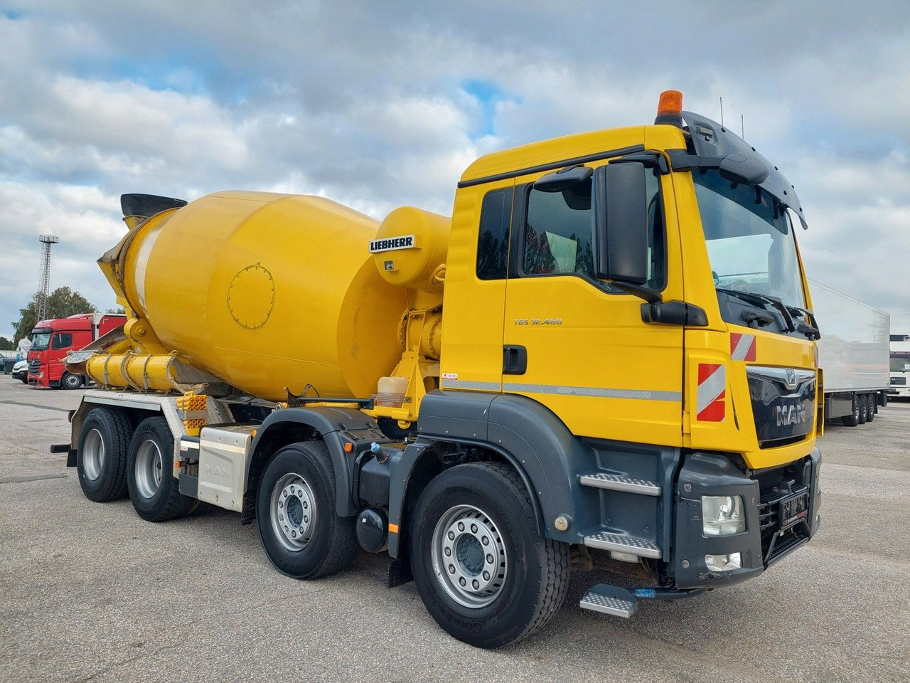 MAN TGS 32.460 8X4 BB Liebherr 9 m³ - Камион миксер за бетон: слика 2 MAN TGS 32.460 8X4 BB Liebherr 9 m³ - Камион миксер за бетон: слика 2