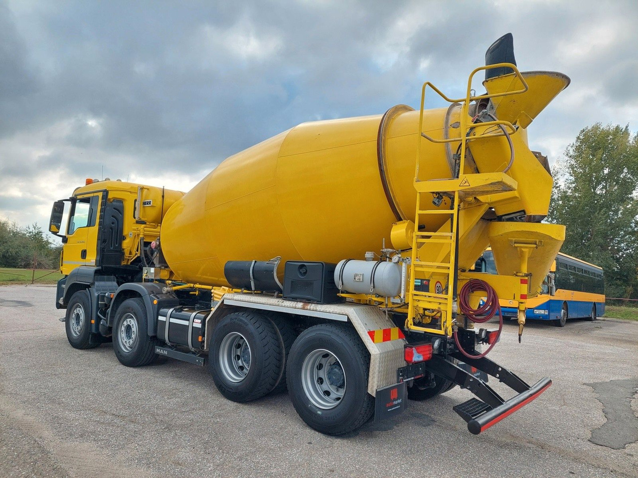 MAN TGS 32.460 8X4 BB Liebherr 9 m³ - Камион миксер за бетон: слика 3 MAN TGS 32.460 8X4 BB Liebherr 9 m³ - Камион миксер за бетон: слика 3