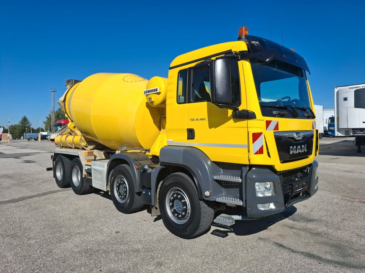 MAN TGS 32.460 8X4 BB Liebherr 9 m³ - Камион миксер за бетон: слика 4 MAN TGS 32.460 8X4 BB Liebherr 9 m³ - Камион миксер за бетон: слика 4