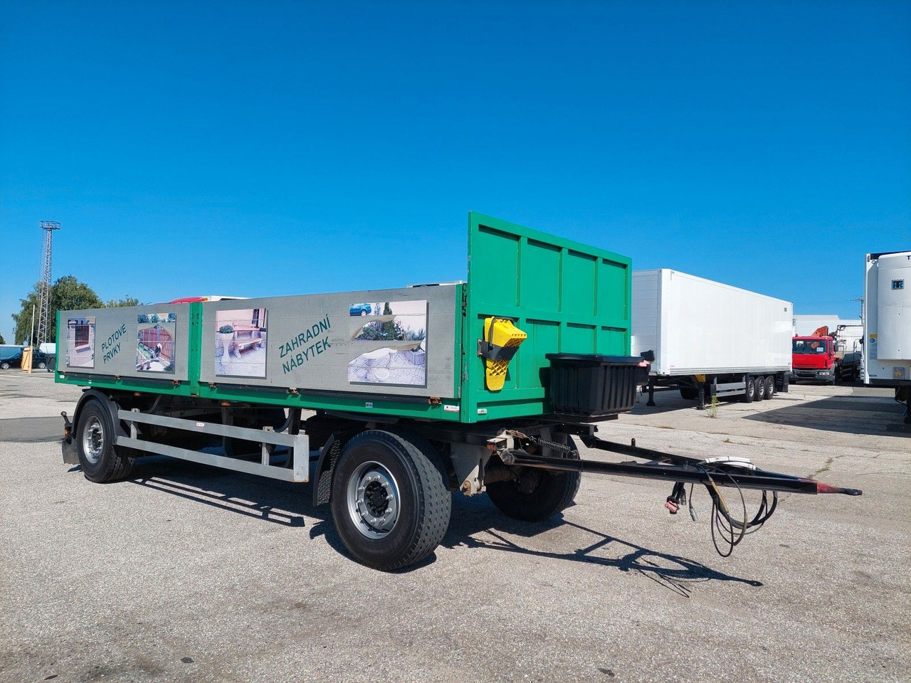 Schmitz Cargobull Gotha AFW18 Baustoffanhänger - Приколка платформа: слика 2 Schmitz Cargobull Gotha AFW18 Baustoffanhänger - Приколка платформа: слика 2