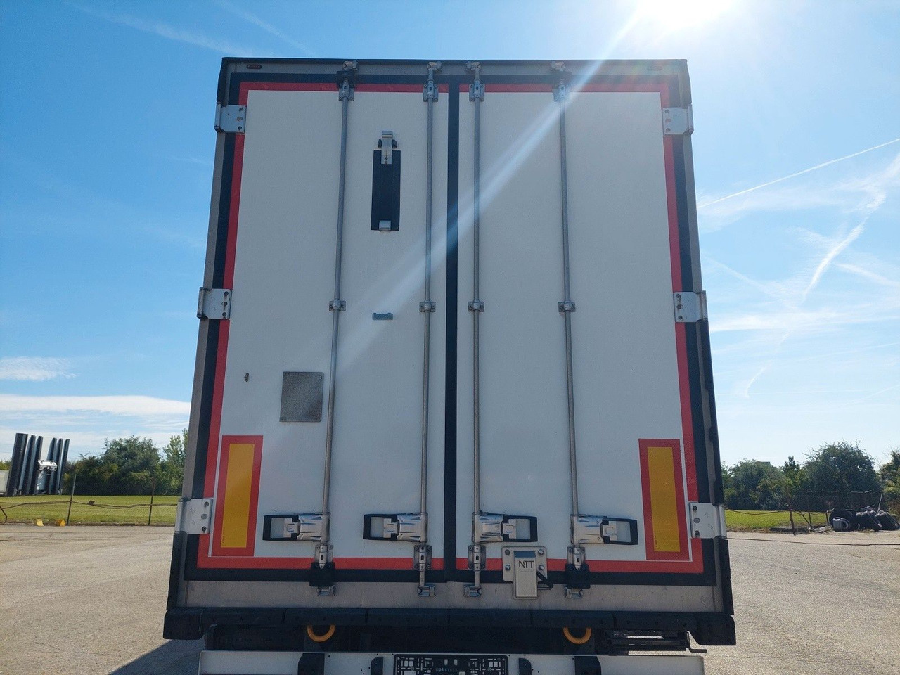 Schmitz Cargobull SKO24 ThermoKing SLXi 300 - Полуприколка ладилник: слика 5 Schmitz Cargobull SKO24 ThermoKing SLXi 300 - Полуприколка ладилник: слика 5