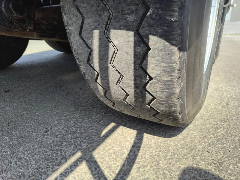 Приколка цистерна за транспорт на млеко ETA 16500L INSULATED INOX TANK - 1 COMP: слика 12