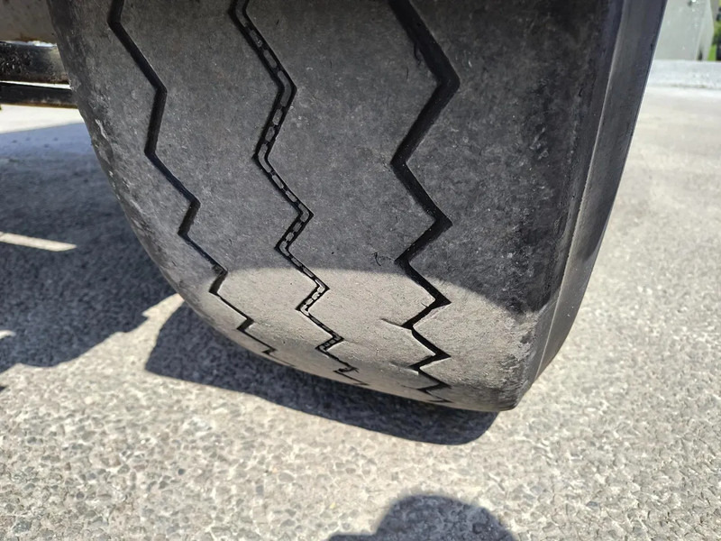 Приколка цистерна за транспорт на млеко ETA 16500L INSULATED INOX TANK - 1 COMP: слика 11