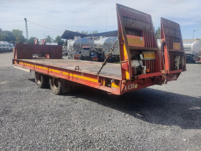 MOL 2 AXLES TIPPING TRAILER WITH RAMPS - Приколка за низок утовар: слика 5 MOL 2 AXLES TIPPING TRAILER WITH RAMPS - Приколка за низок утовар: слика 5