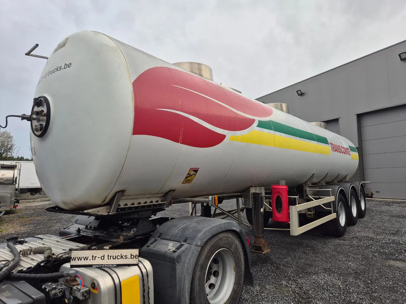 Magyar INSULATED INOX TANK 28000L - 3 COMP - LEAF/LAMES - Полуприколка цистерна: слика 1 Magyar INSULATED INOX TANK 28000L - 3 COMP - LEAF/LAMES - Полуприколка цистерна: слика 1
