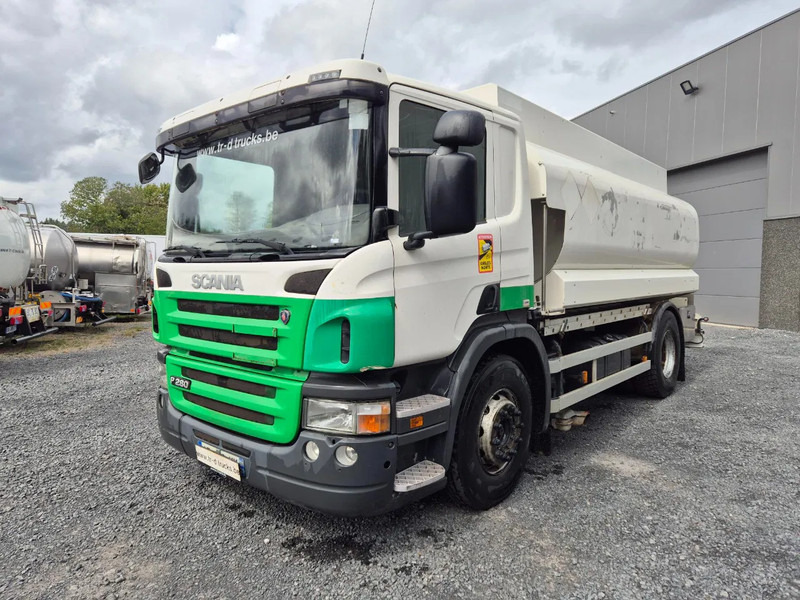 Scania P280 FUEL / CARBURANT 14000L - 5 COMP - RETARDER - Камион цистерна: слика 1 Scania P280 FUEL / CARBURANT 14000L - 5 COMP - RETARDER - Камион цистерна: слика 1