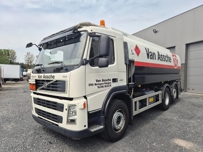 Volvo FM 400 18000L FUEL/CARBURANT - 5 COMP - ADR VALID - MANUAL - Камион цистерна: слика 1 Volvo FM 400 18000L FUEL/CARBURANT - 5 COMP - ADR VALID - MANUAL - Камион цистерна: слика 1