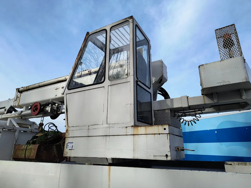 Камион со кран Volvo NL12 420 6x4 CRANE 60T/M - VIDEOS AVAILABLE: слика 16 Камион со кран Volvo NL12 420 6x4 CRANE 60T/M - VIDEOS AVAILABLE: слика 16