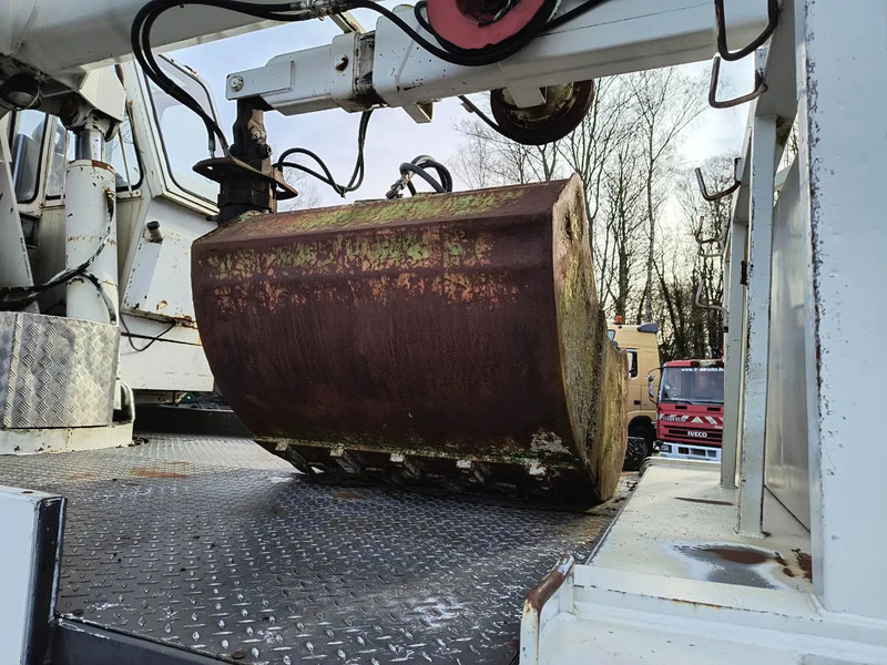 Камион со кран Volvo NL12 420 6x4 CRANE 60T/M - VIDEOS AVAILABLE: слика 12 Камион со кран Volvo NL12 420 6x4 CRANE 60T/M - VIDEOS AVAILABLE: слика 12