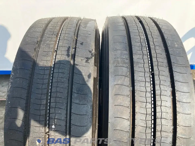 Bridgestone Bridgestone 265/70R17.5 Duravis R-Steer002 138/136 M M+S 3PMSF gebruikte set - Гума за Камион: слика 2 Bridgestone Bridgestone 265/70R17.5 Duravis R-Steer002 138/136 M M+S 3PMSF gebruikte set - Гума за Камион: слика 2