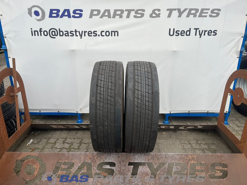 Bridgestone Bridgestone 315/70R22.5 DURAVIS R-STEER002 156/154 M M+S 3PMSF gebruikte set - Гума за Камион: слика 1 Bridgestone Bridgestone 315/70R22.5 DURAVIS R-STEER002 156/154 M M+S 3PMSF gebruikte set - Гума за Камион: слика 1