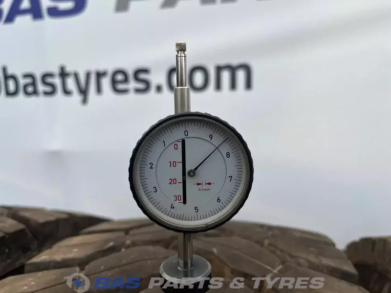 Continental Continental 13R22.5 CrossTrac HD3 156/150 K M+S 3PMSF gebruikte set - Гума за Камион: слика 3 Continental Continental 13R22.5 CrossTrac HD3 156/150 K M+S 3PMSF gebruikte set - Гума за Камион: слика 3