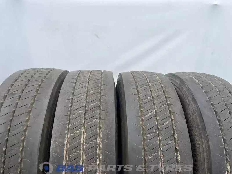 Continental Continental 245/70R17.5 HTR2+ 143/141 M+S 3PMSF gebruikte set - Гума за Камион: слика 2 Continental Continental 245/70R17.5 HTR2+ 143/141 M+S 3PMSF gebruikte set - Гума за Камион: слика 2