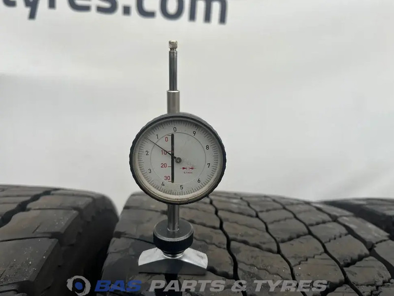 Continental Continental 315/70R22.5 Eco HD5 154/150 M+S 3PMSF gebruikte set - Гума за Камион: слика 3 Continental Continental 315/70R22.5 Eco HD5 154/150 M+S 3PMSF gebruikte set - Гума за Камион: слика 3
