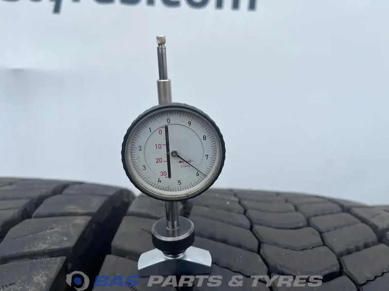 Continental Continental 315/70R22.5 Hybrid HD5 154/150 M+S 3PMSF gebruikte set - Гума за Камион: слика 3 Continental Continental 315/70R22.5 Hybrid HD5 154/150 M+S 3PMSF gebruikte set - Гума за Камион: слика 3