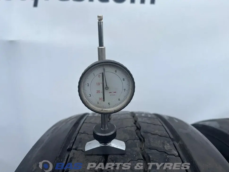 Continental Continental 315/70R22.5 Hybrid HS5 156/150 M+S 3PMSF gebruikte set - Гума за Камион: слика 3 Continental Continental 315/70R22.5 Hybrid HS5 156/150 M+S 3PMSF gebruikte set - Гума за Камион: слика 3