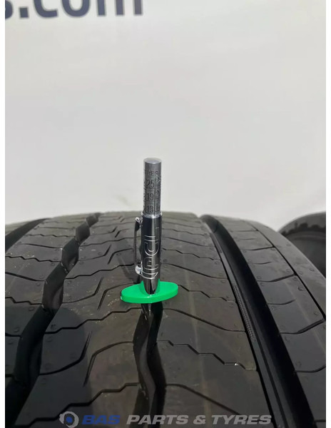 Continental Continental 315/70R22.5 Universeel 154/150 M+S 3PMSF gebruikte set - Гума за Камион: слика 3 Continental Continental 315/70R22.5 Universeel 154/150 M+S 3PMSF gebruikte set - Гума за Камион: слика 3