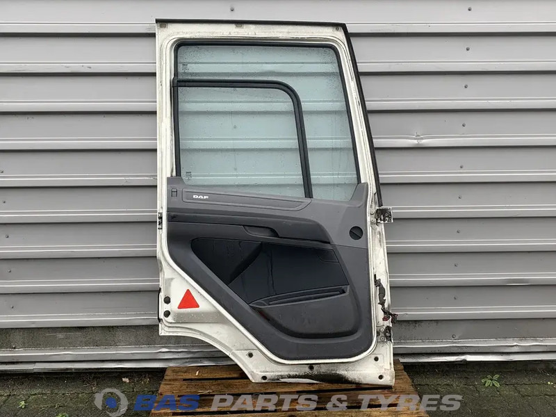 DAF CF (Meerdere types) Portier Links DAF 1836599 - Врата и делови за Камион: слика 2 DAF CF (Meerdere types) Portier Links DAF 1836599 - Врата и делови за Камион: слика 2