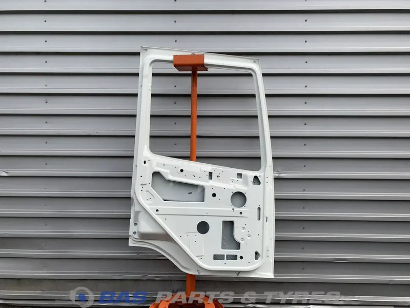 DAF CF (Meerdere types) Portier Links DAF 1836599 - Врата и делови за Камион: слика 2 DAF CF (Meerdere types) Portier Links DAF 1836599 - Врата и делови за Камион: слика 2