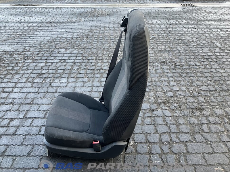 DAF XF G2 Bijrijdersstoel DAF 2438084 - Седиште за Камион: слика 1 DAF XF G2 Bijrijdersstoel DAF 2438084 - Седиште за Камион: слика 1