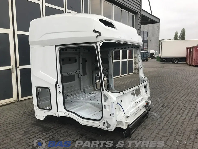 DAF XF G2 - Кабина и ентериер за Камион: слика 2 DAF XF G2 - Кабина и ентериер за Камион: слика 2