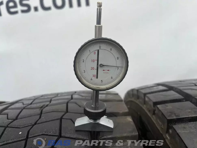 Evergreen Evergreen 315/70R22.5 LineRoute EDL11 156/150 M+S 3PMSF gebruikte set - Гума за Камион: слика 3 Evergreen Evergreen 315/70R22.5 LineRoute EDL11 156/150 M+S 3PMSF gebruikte set - Гума за Камион: слика 3