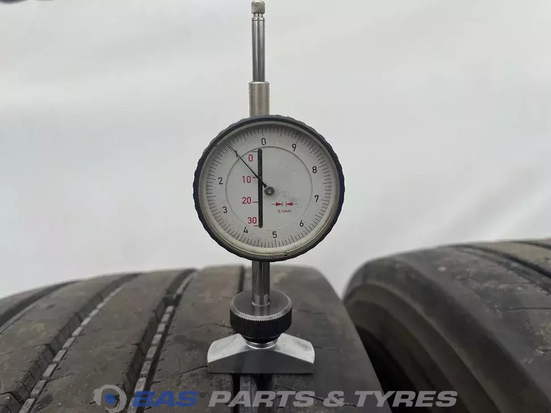 Firestone Firestone 315/70R22.5 FS422+ 154/150 M+S 3PMSF gebruikte set - Гума за Камион: слика 3 Firestone Firestone 315/70R22.5 FS422+ 154/150 M+S 3PMSF gebruikte set - Гума за Камион: слика 3