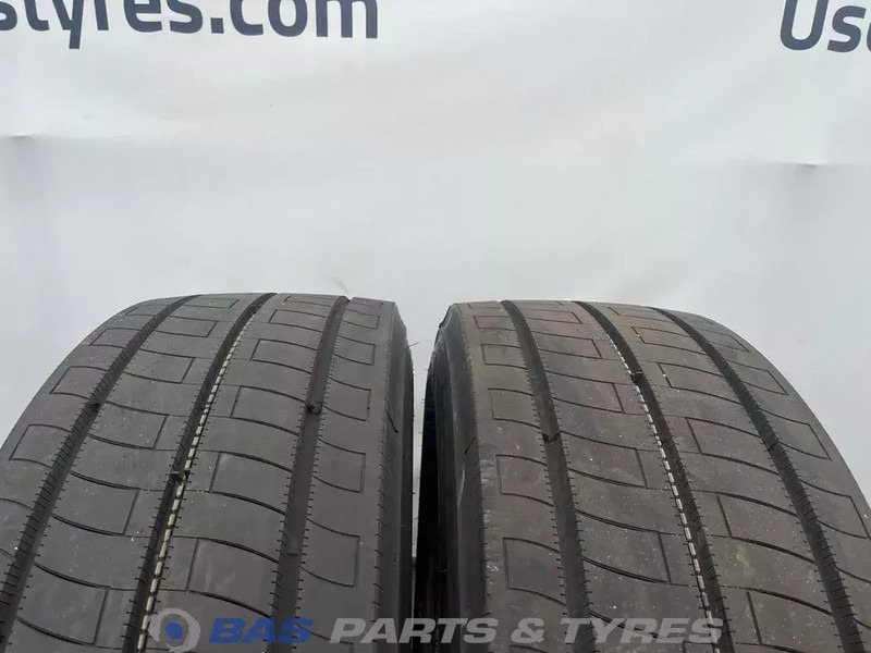 Firestone Firestone 315/70R22.5 FS424 EVO 156/150 M+S 3PMSF gebruikte set - Гума за Камион: слика 2 Firestone Firestone 315/70R22.5 FS424 EVO 156/150 M+S 3PMSF gebruikte set - Гума за Камион: слика 2