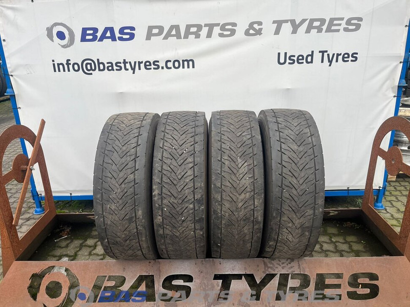 Goodyear Goodyear 315/70R22.5 KMAX D G2 154/152 M+S 3PMSF gebruikte set - Гума за Камион: слика 1 Goodyear Goodyear 315/70R22.5 KMAX D G2 154/152 M+S 3PMSF gebruikte set - Гума за Камион: слика 1