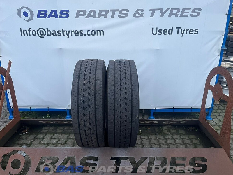 Goodyear Goodyear 315/70R22.5 Kmax S HL G2 156/150 M+S 3PMSF gebruikte set - Гума за Камион: слика 1 Goodyear Goodyear 315/70R22.5 Kmax S HL G2 156/150 M+S 3PMSF gebruikte set - Гума за Камион: слика 1