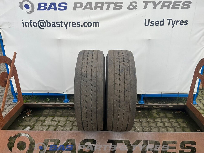 Goodyear Goodyear 315/70R22.5 Kmax S HL G2 156/150 M+S 3PMSF gebruikte set - Гума за Камион: слика 1 Goodyear Goodyear 315/70R22.5 Kmax S HL G2 156/150 M+S 3PMSF gebruikte set - Гума за Камион: слика 1