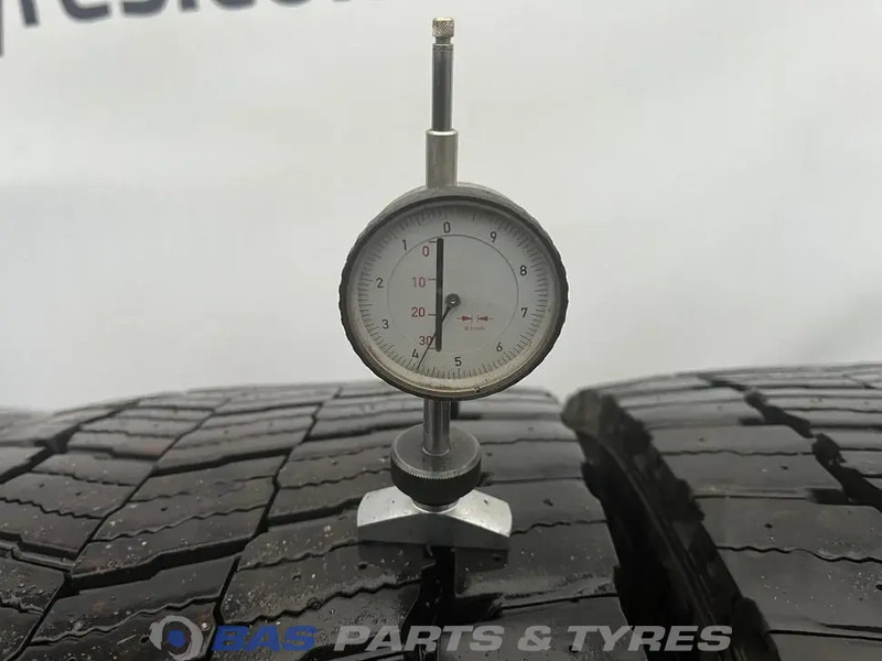 Michelin Michelin 315/70R22.5 X MULTI D 154/150 M+S 3PMSF gebruikte set - Гума за Камион: слика 3 Michelin Michelin 315/70R22.5 X MULTI D 154/150 M+S 3PMSF gebruikte set - Гума за Камион: слика 3