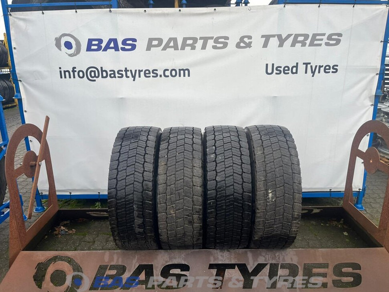 Michelin Remix Michelin Remix 295/60R22.5 X Multi D 150/147 M+S 3PMSF gebruikte set - Гума за Камион: слика 1 Michelin Remix Michelin Remix 295/60R22.5 X Multi D 150/147 M+S 3PMSF gebruikte set - Гума за Камион: слика 1