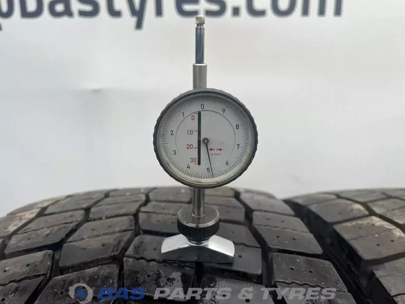 Michelin Remix Michelin Remix 315/70R22.5 X Multi D 154/150 M+S 3PMSF gebruikte set - Гума за Камион: слика 3 Michelin Remix Michelin Remix 315/70R22.5 X Multi D 154/150 M+S 3PMSF gebruikte set - Гума за Камион: слика 3