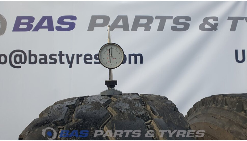 Pirelli Pirelli 13R22.5 FG:01 156/150 K M+S 3PMSF gebruikte set - Гума за Камион: слика 3 Pirelli Pirelli 13R22.5 FG:01 156/150 K M+S 3PMSF gebruikte set - Гума за Камион: слика 3