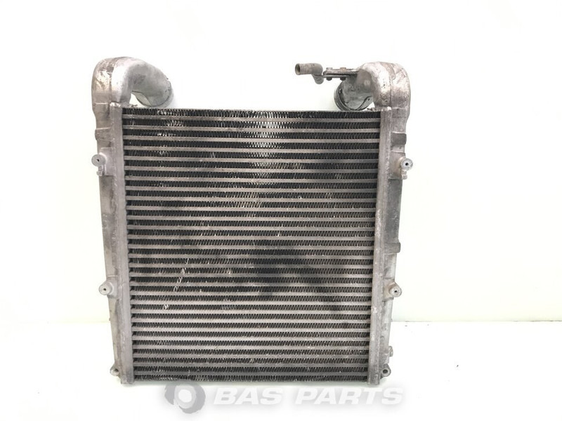 Renault Intercooler Renault 7421675279 - Интеркулер за Камион: слика 2 Renault Intercooler Renault 7421675279 - Интеркулер за Камион: слика 2