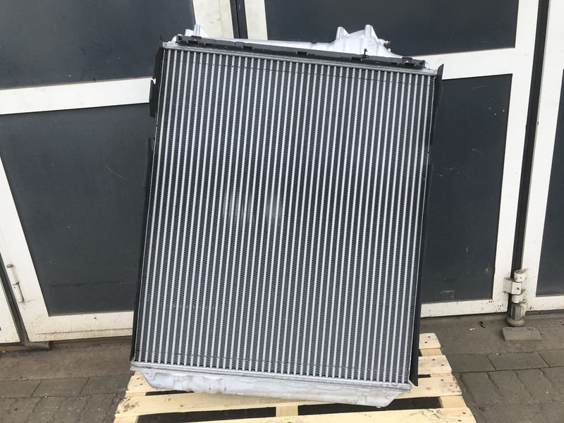 Renault Intercooler Renault 7422062508 - Интеркулер за Камион: слика 2 Renault Intercooler Renault 7422062508 - Интеркулер за Камион: слика 2